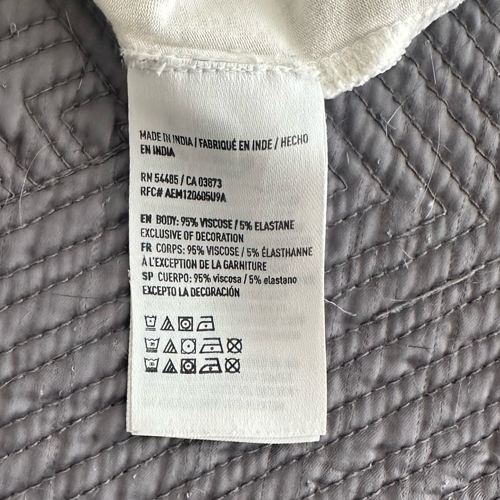 American Eagle Soft & Sexy White Tank Top with Floral Embroidery - Picture 5 of 5